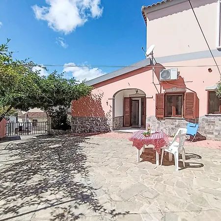 Resi By Interhome Apartmán *