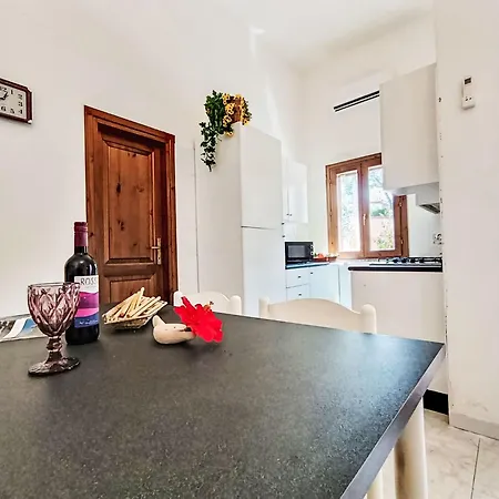 Resi By Interhome * Tanaunella